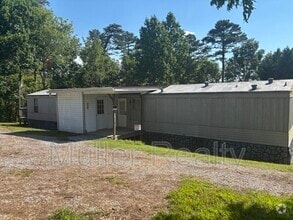 Building Photo - 2241 Woodby Rd
