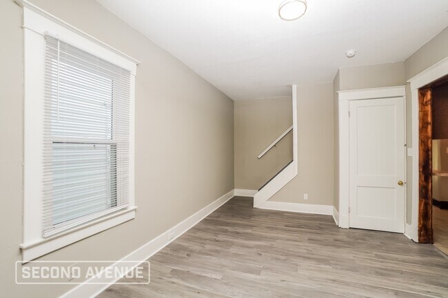 Foto del edificio - 1826 Greenwood Ave