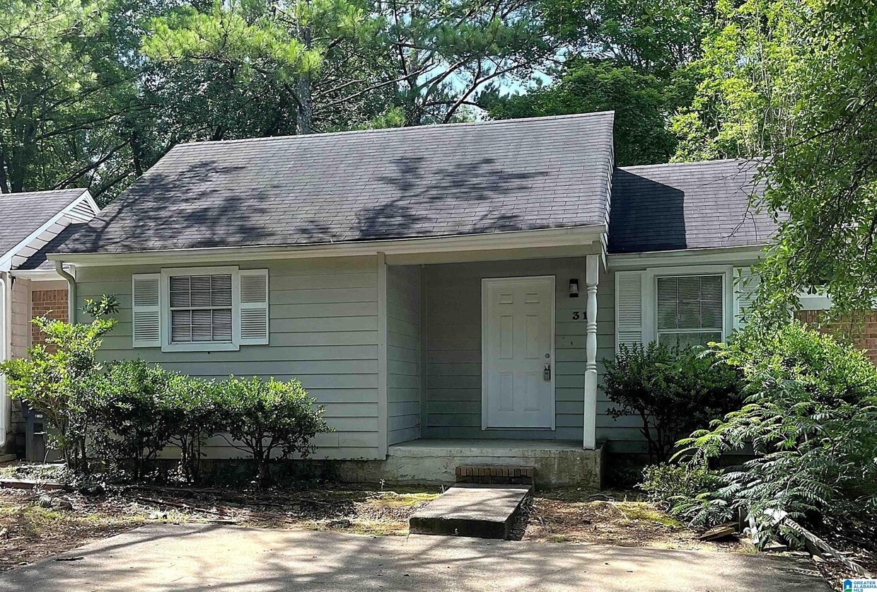 Primary Photo - 319 Valley Crest Dr