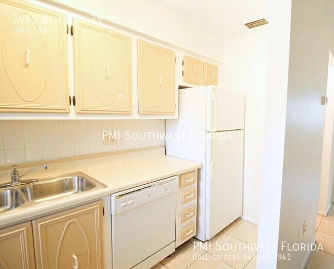 Foto del edificio - 2441 8th St
