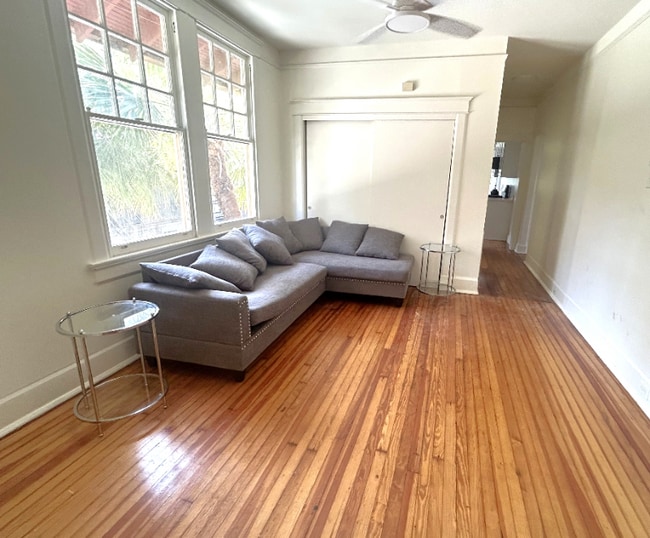 Photo - 1031 Broadway St House