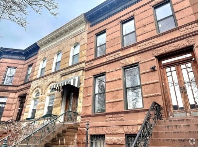 Building Photo - 763 Jefferson Ave