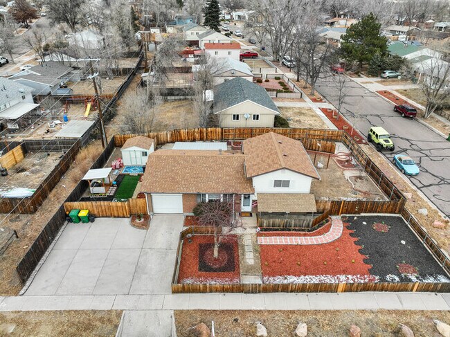 Foto del edificio - 3205 E Pikes Peak Avenue Colorado Springs,...