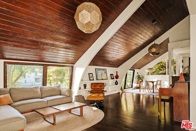 Foto del edificio - 3986 Clayton Ave W