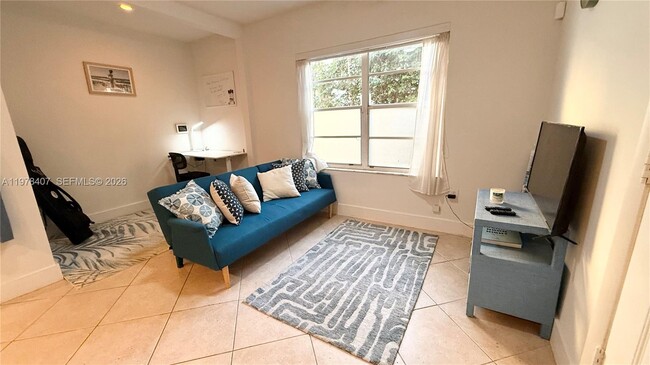 Building Photo - 1337 Euclid Ave