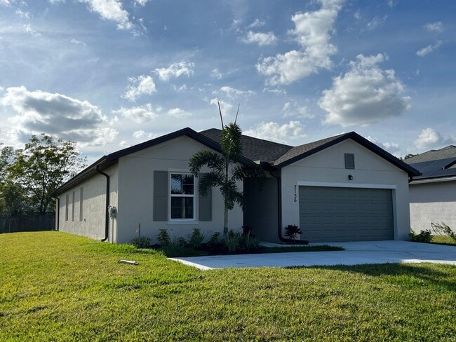 Building Photo - Annual Rental in Port St Lucie