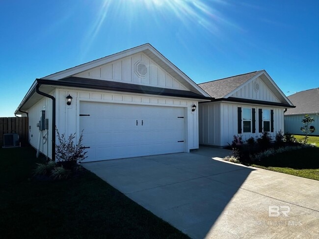 Building Photo - 447 Preston Wy