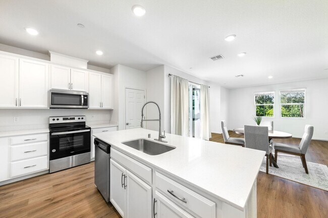 Foto del edificio - Citrus Heights AMAZING FLOOR-PLAN (Solar) ...