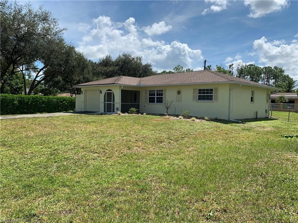 Primary Photo - 250 Willowick Dr
