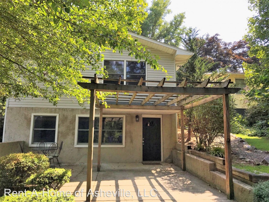 Primary Photo - 30 Chiles Ave