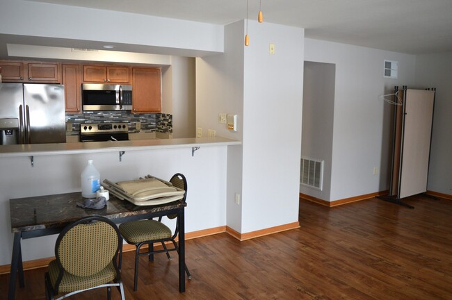 Building Photo - 2824 Pleasant View Rd
