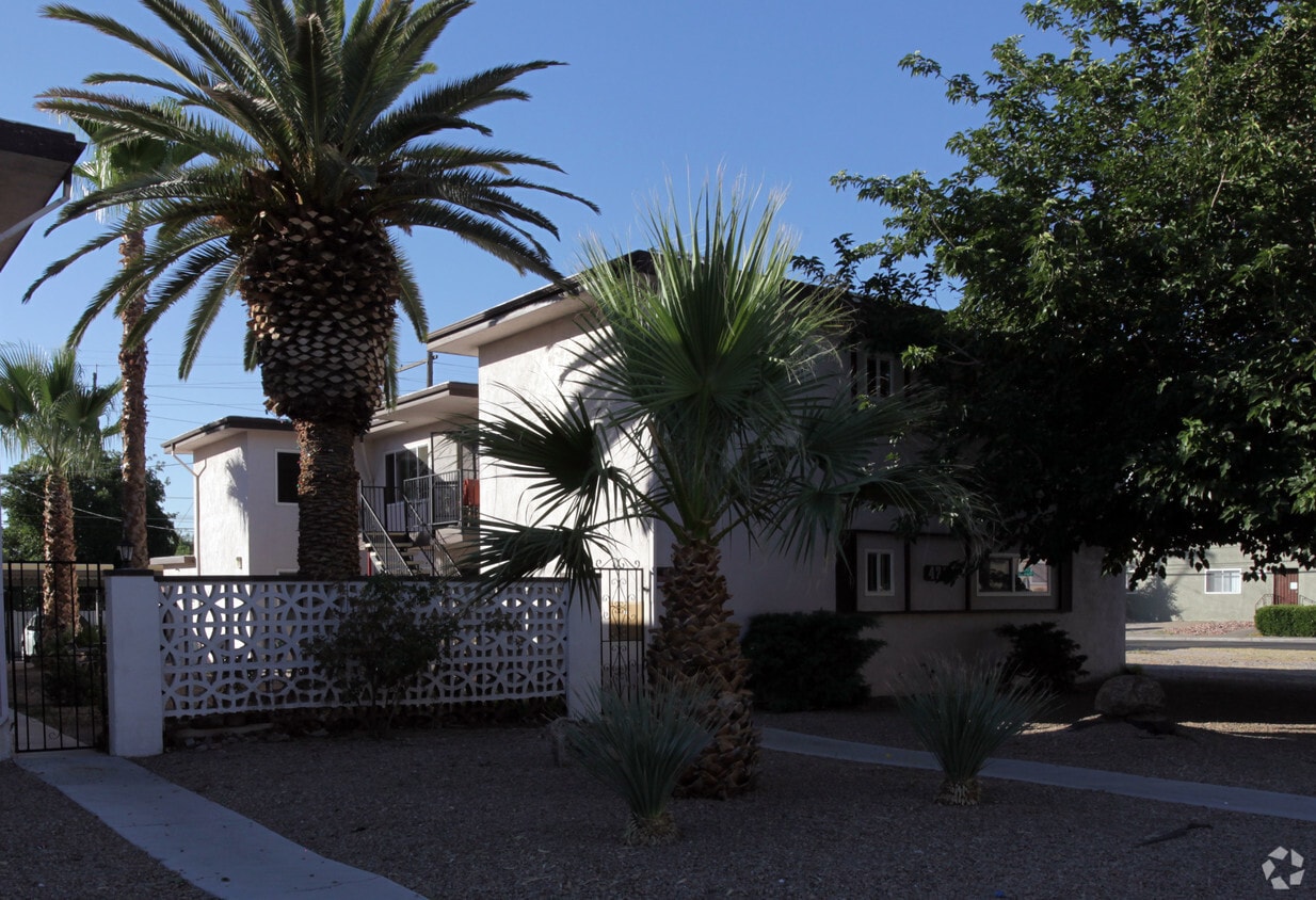 Casa de Oro Apartments in Las Vegas, NV