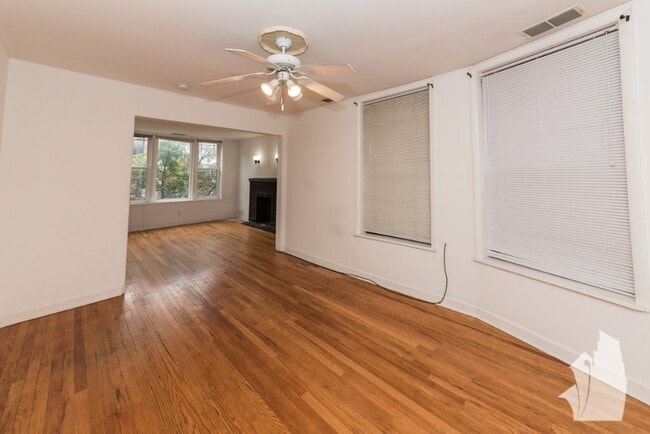 Foto del edificio - 1509 W Barry Ave