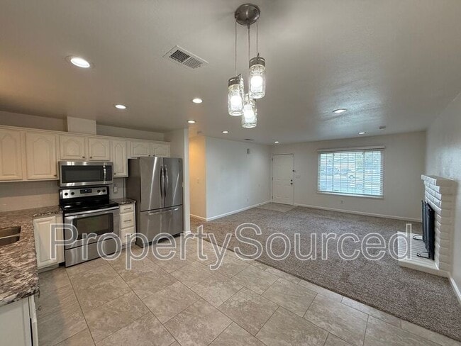 Foto del edificio - 426 J St