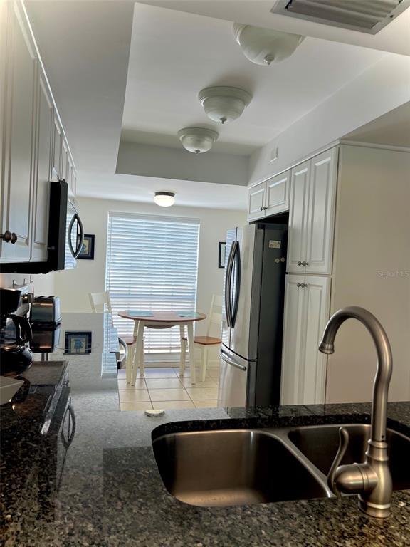 Foto del edificio - 5242 Wedgewood Ln