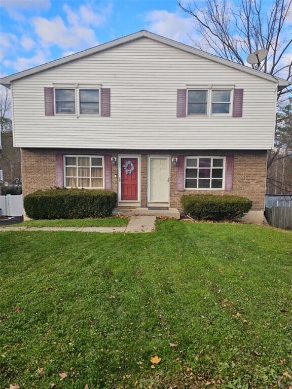 Building Photo - 900 Wallace St