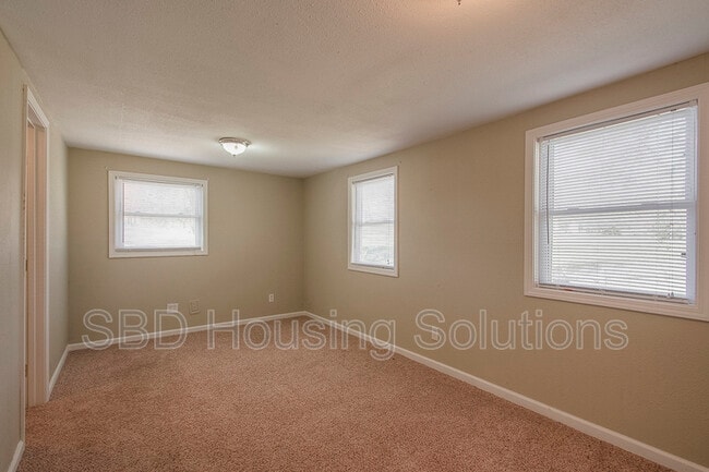 Building Photo - 1740 Sinnott Cir