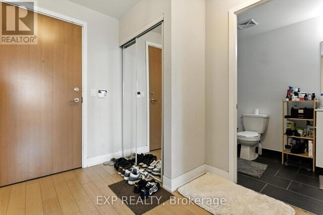 Building Photo - 20 Shore Breeze Dr