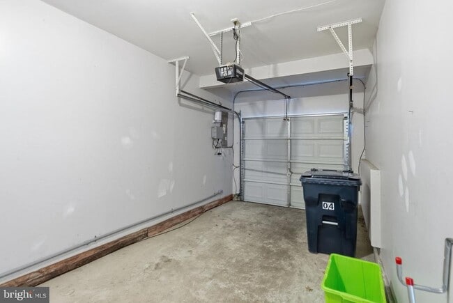 Building Photo - 1046 Balley Dr
