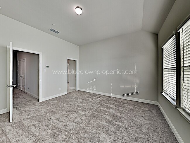 Foto del edificio - 1455 Perrin Ln.