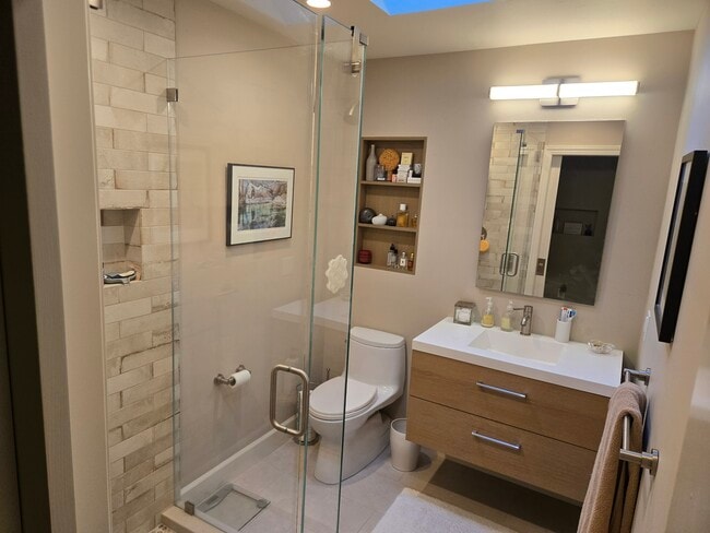 Building Photo - Shared Houseing Portola Valley