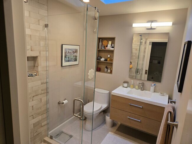 Foto del edificio - Shared Houseing Portola Valley