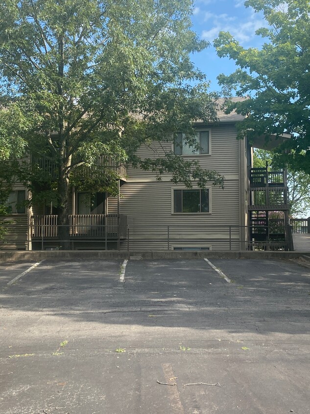 Primary Photo - 1808 W Main St