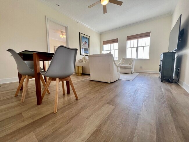 Foto del edificio - 200 NE 2nd Ave