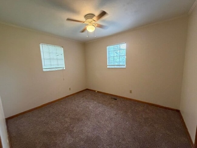 Foto del edificio - 2 Bed 1 Bath Duplex