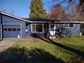 Building Photo - 247-249 N Polk St