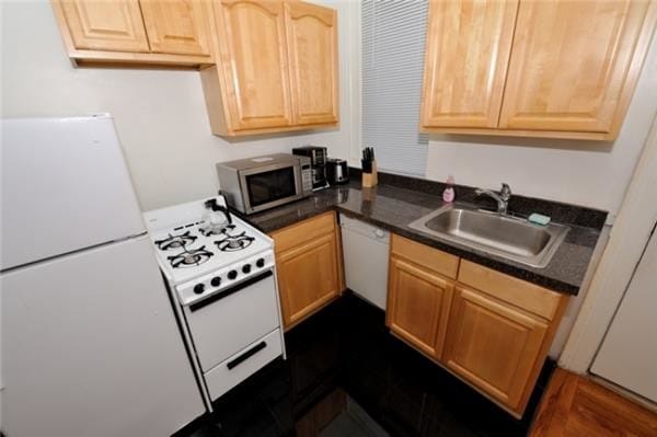 Building Photo - 438 West 45th Street