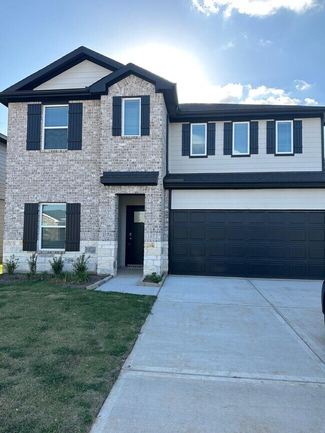 Building Photo - 8027 Marchese Dr