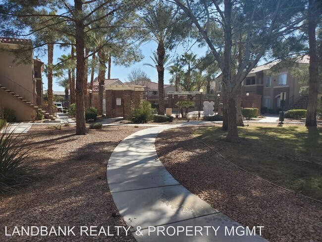 Foto del edificio - 10245 S Maryland Pkwy