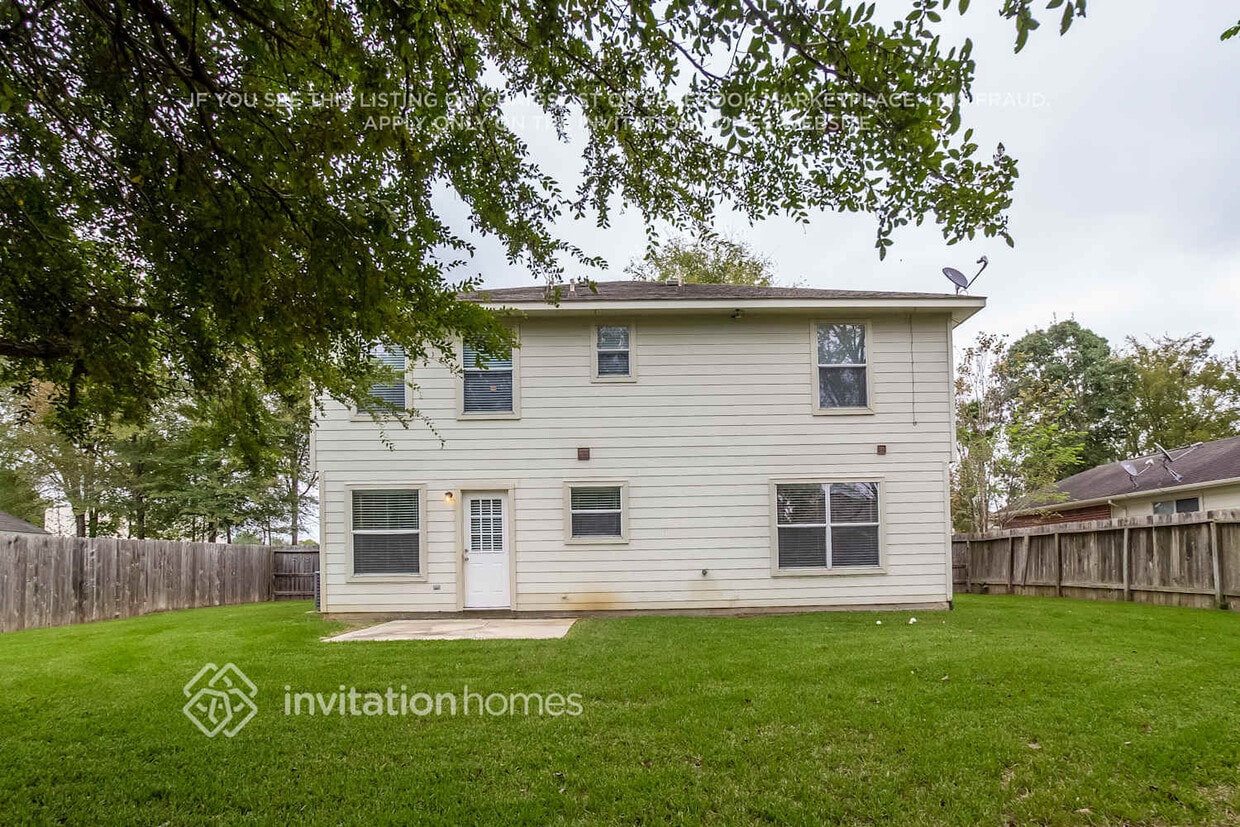Building Photo - 3529 Stonehenge Dr