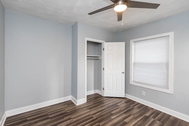 Foto del edificio - 482 E Jenkins Ave