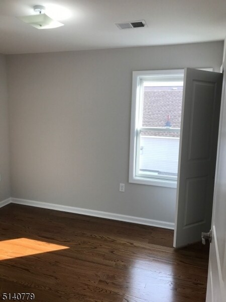 Foto del edificio - 64 Delaware St