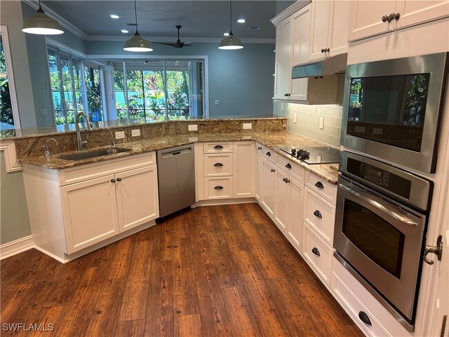 Foto del edificio - 4956 Rustic Oaks Cir