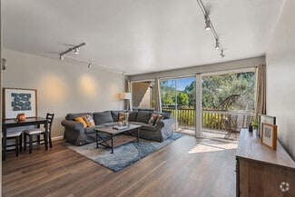 Building Photo - 954 Lea Dr