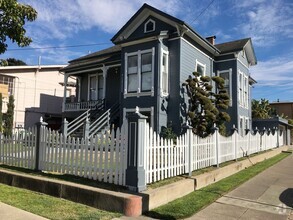 Building Photo - 730-732 Pacific Ave