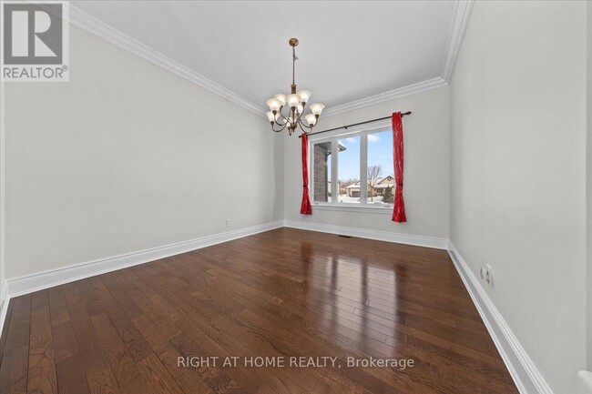 Photo du bâtiment - 6833 Suncrest Dr