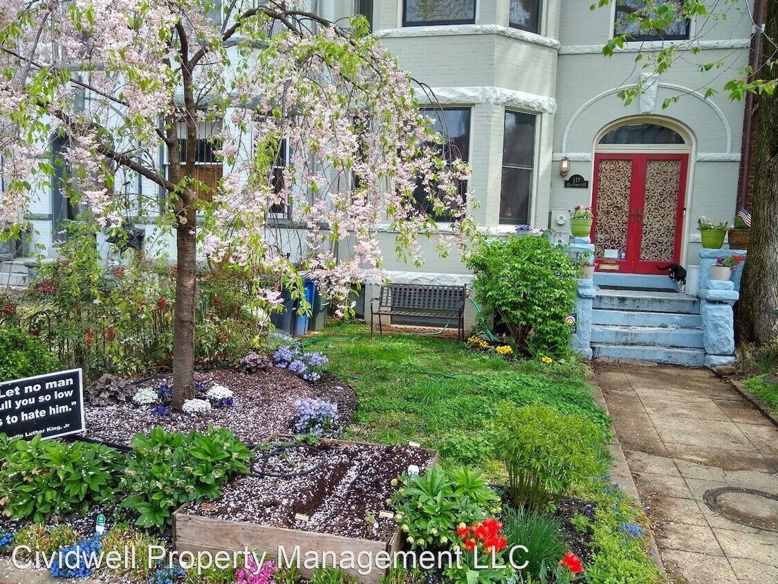 Primary Photo - 3 br, 3 bath House - 117 12th St. NE