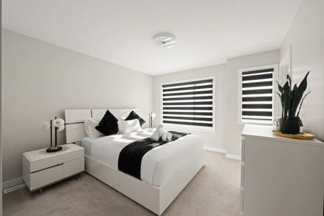 Building Photo - 1352 Siskin Wynd