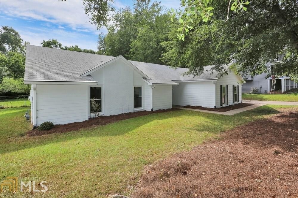 Primary Photo - 3120 Maple Ln