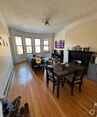 Building Photo - 591 Beacon St