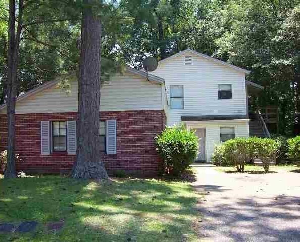 Photo - 2359 Claremont Ln