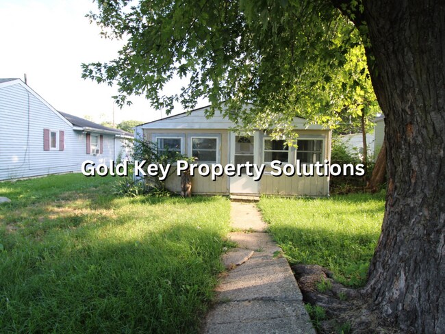 Foto del edificio - Meadowbrook 2 BR 1 BA House with 1-Car Gar...