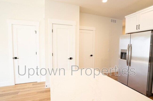 Foto del edificio - 7758 SW Bonita Rd