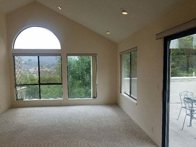 Foto del edificio - 93 Eucalyptus Knoll St