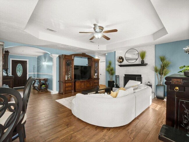 Building Photo - 146 R Allen Rd