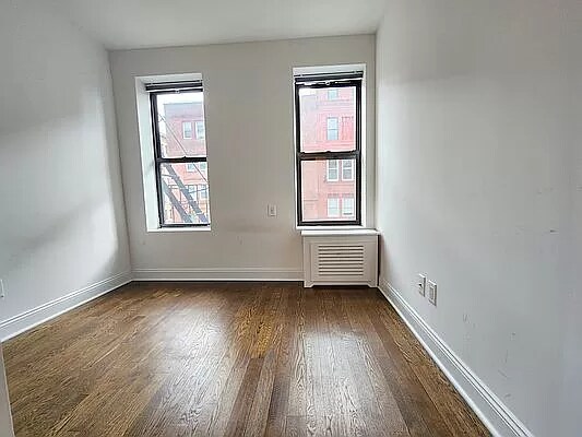 Building Photo - 151 Mott St